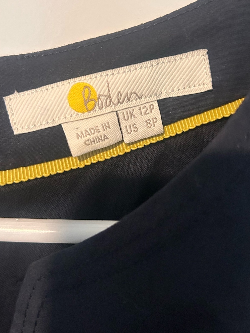 Boden Joyce Sleeveless V-Neck Midi Dress with Waist Tie - Navy Size 8P - Picture 3 of 7